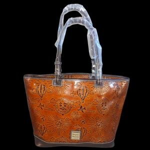 Dooney & Bourke Disney NWT Vacation Club Leather Leisure Shopper Tote, 2015